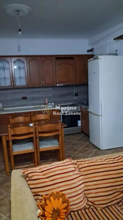 Qera | Shtëpi private 2 + 1 | Yzberisht - Spitali Amerikan 3 | 400 €/muaj