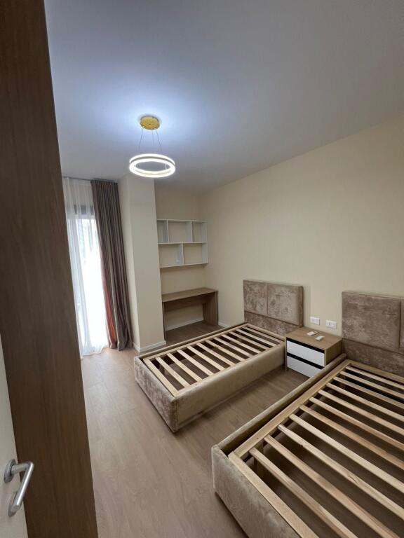 Apartament Me Qera 2+1+2 tek Liqeni i Thate (ID B2201595) Tirane