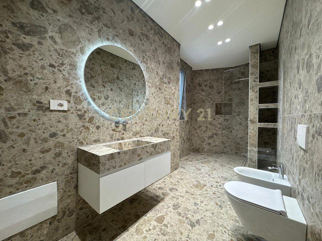 APPARTAMENTO IN AFFITTO PREMIUM 2+1+2+CORTILE CON POSTO AUTO ‼️