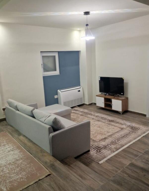 House for rent, in Pallat i Ri 2+1   