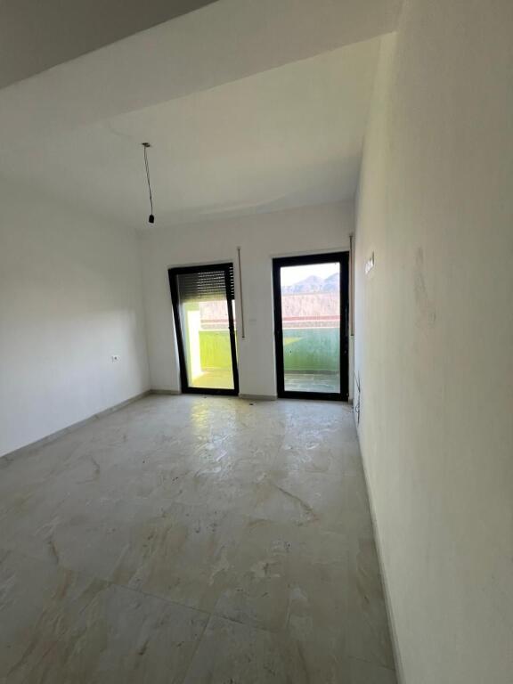 Shitet, Duplex 3+1+3, për Shitje, Zgjatimi - Kodra e Diellit 1.