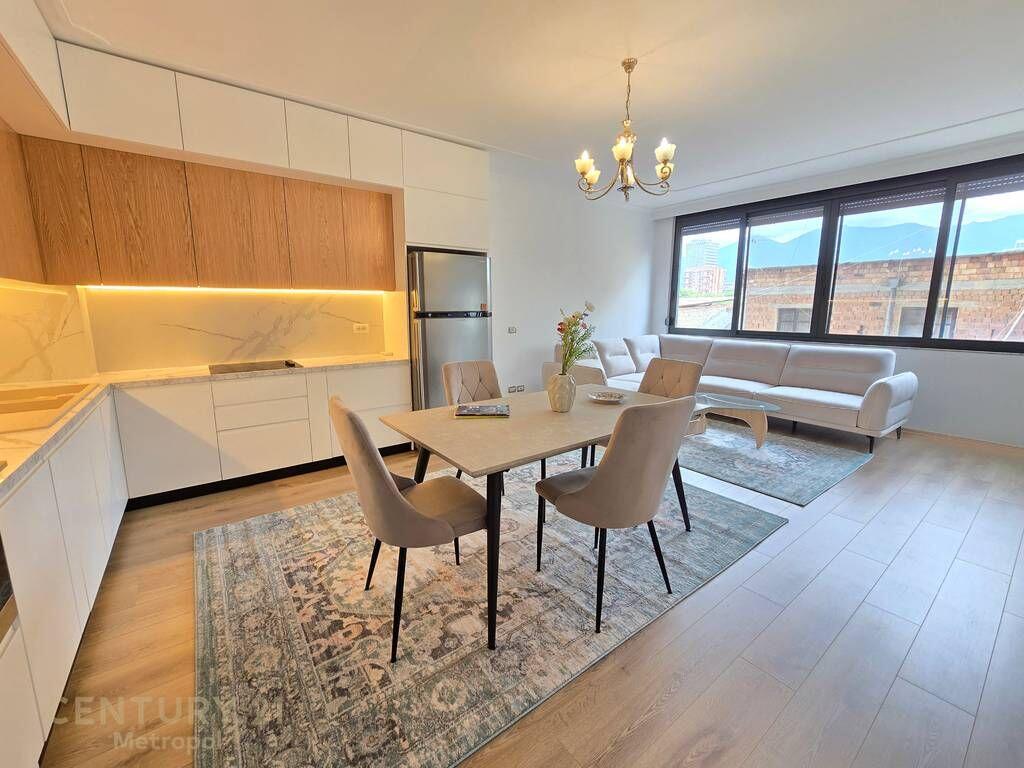 Apartament 2+1+2+ Post Parkimi me Qira në Shallvaret - €1150 Bruto