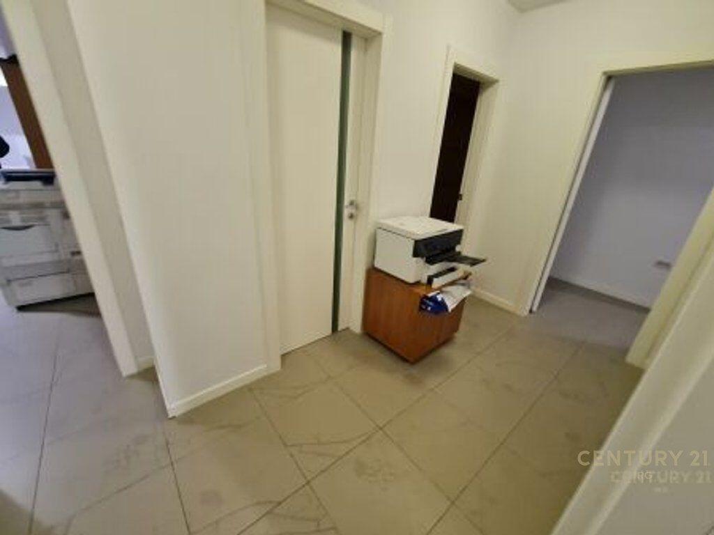VENDESI 2 APPARTAMENTI – ZONA GARDA 🏢