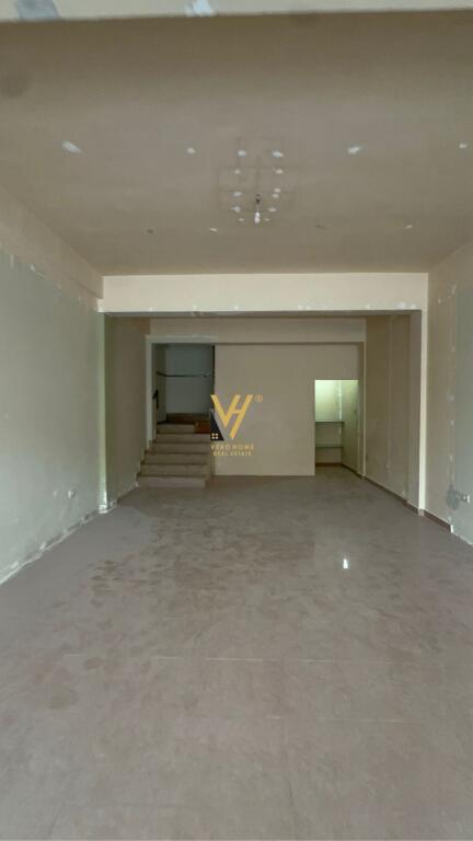 SHOP FOR SALE 180 M2 ON DRITAN HOXHA STREET 36,000,000 LEKE