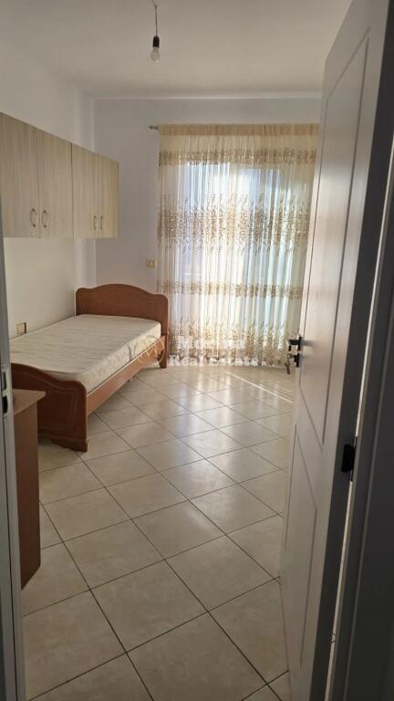 Affitto | Appartamento 2 + 1 | Yzberisht | 370 €/mese