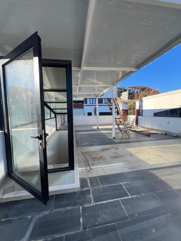 Shitet, Duplex 3+1+3, për Shitje, Zgjatimi - Kodra e Diellit 1.