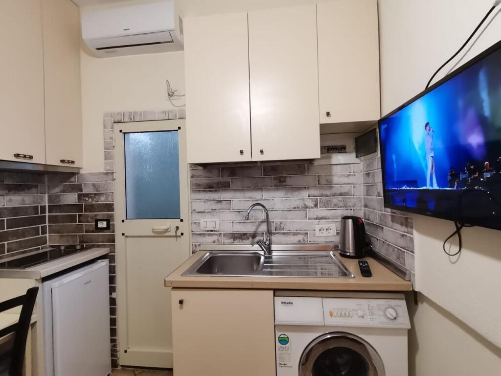 Studio apartment in 5 maji, (35,000 leke)