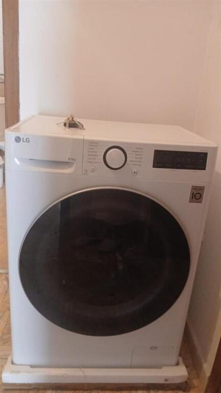 🏢In the Myslym Shyri area, near the Arben Broci School, a furnished 1+1 apartment is for rent. 60,000 Leke