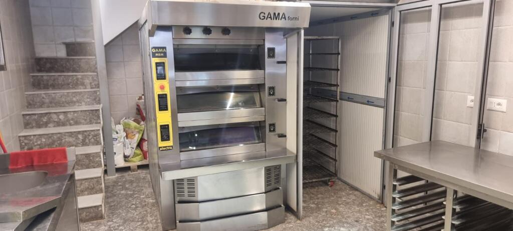 Jepet me qira furrë Buke me Misto Mame