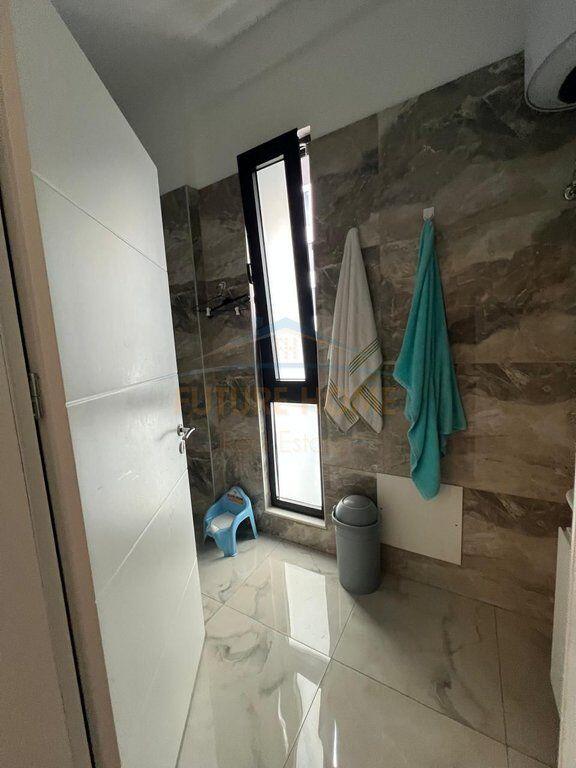 For sale, Apartment 2+1+2, Square 21, Kavaja Street