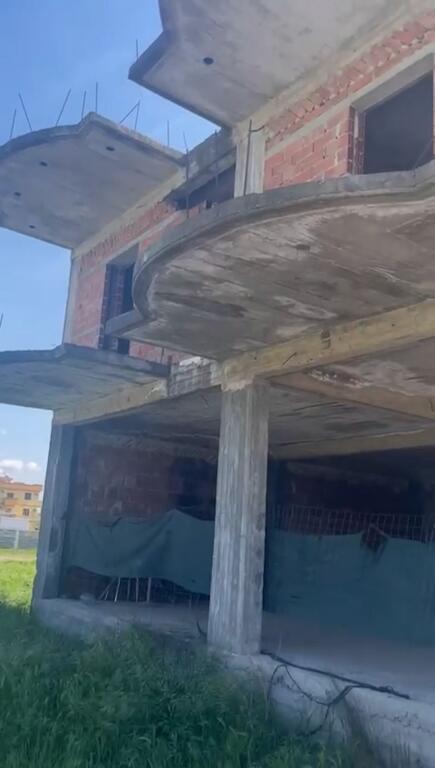 Ideal Property for Business on Main Road