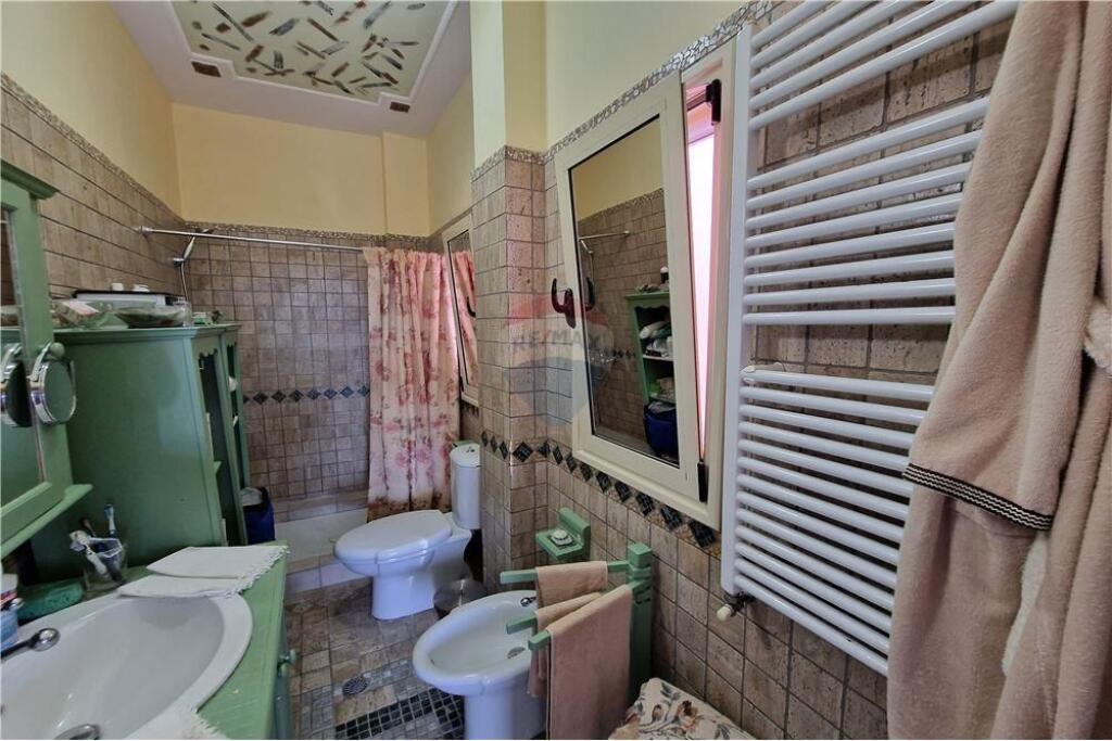 PENTHOUSE LUKSOZ, NE QENDER TE VLORES!