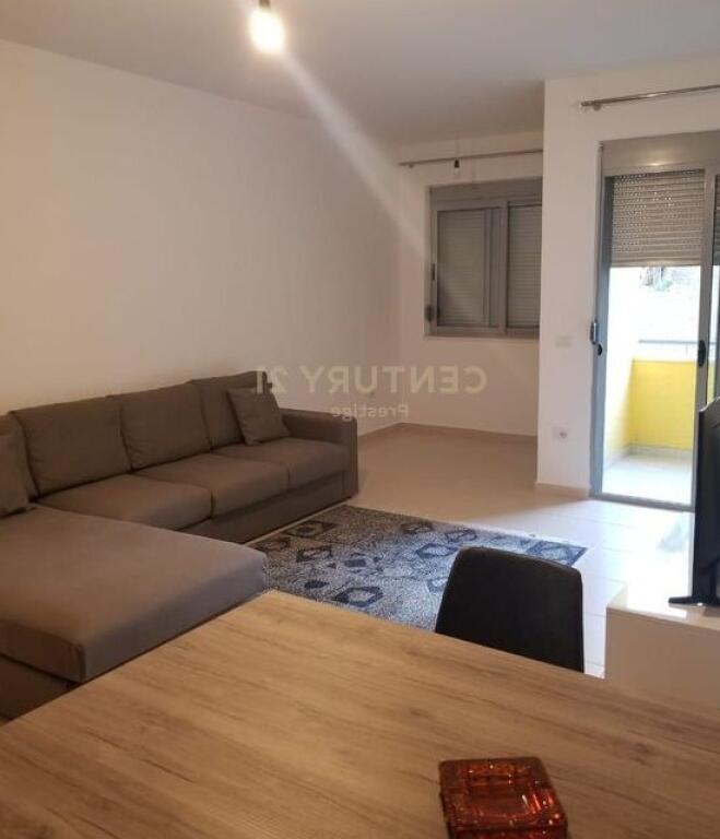 VENDESI APPARTAMENTO 1+1 PRESSO "KOMPLEKSI FARI", LAGO ASCIUTTO!