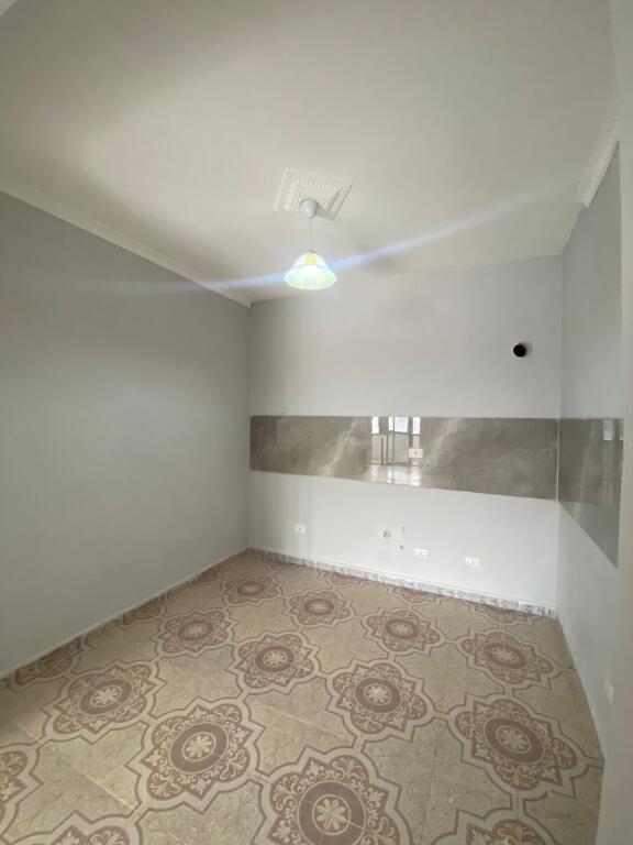 JEPET ME QERA APARTAMENT 2+1 QENDER DURRES