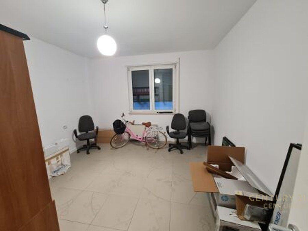 VENDESI 2 APPARTAMENTI – ZONA GARDA 🏢