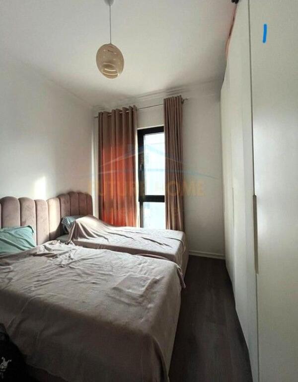 Apartament 2+1+2 per shitje, 21 Dhjetori, Tirane