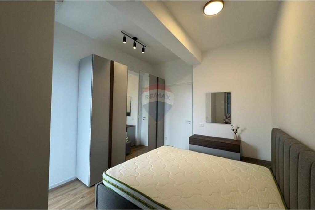 Apartament - Për Qira - Qesarak