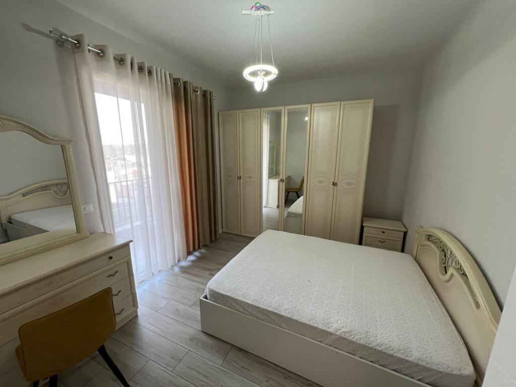 Appartamento In Affitto 1+1 Vicino a Komuna e Parisit (ID B2101385) Tirana