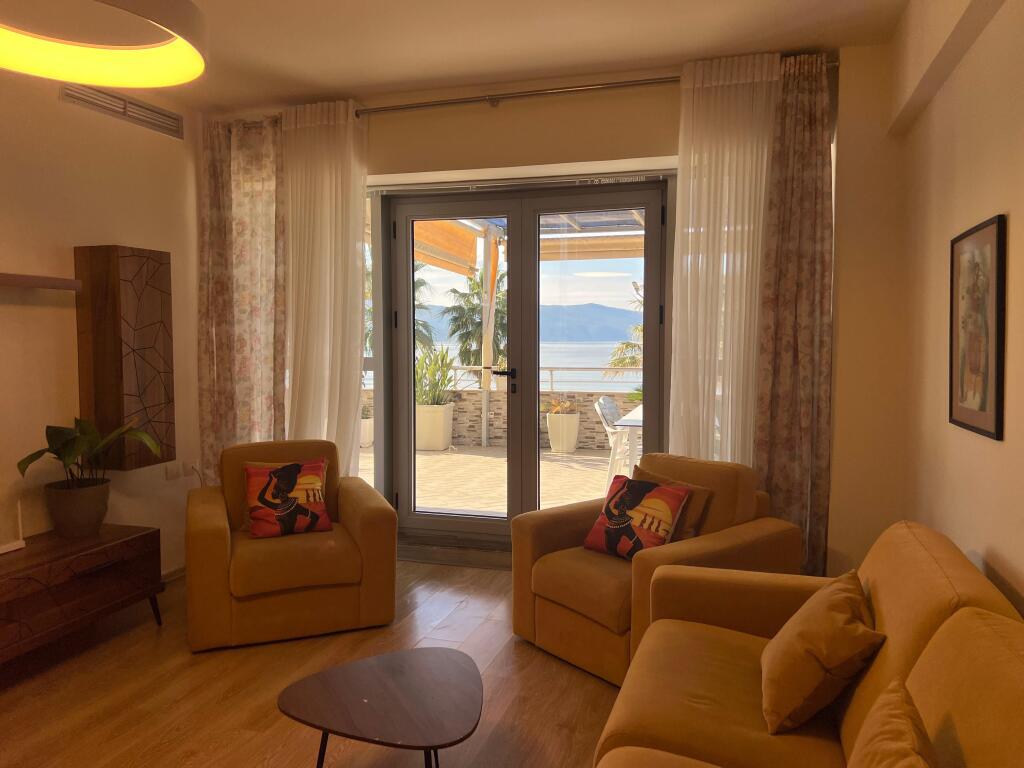 Appartamento Con Vista Mare In Affitto Sul Lungomare