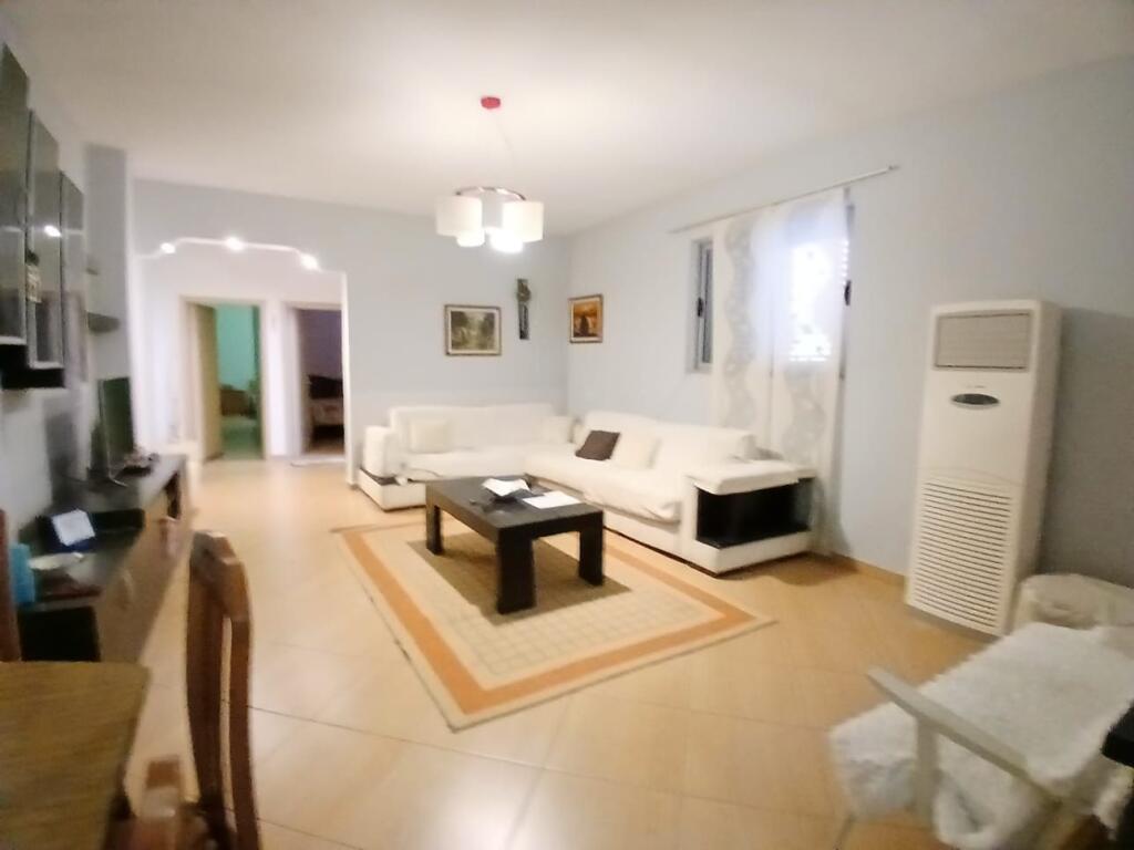 Jepet Me Qera Apartament 2+1