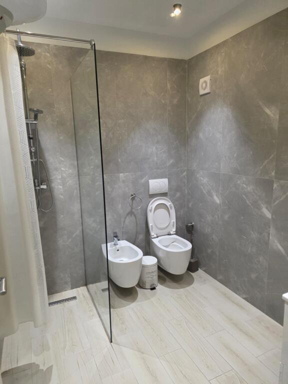 Appartamento 1+1 presso il Giardino Botanico (presso la moschea)