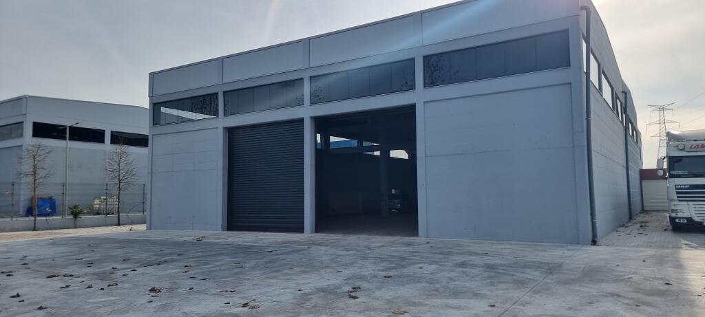 Warehouse for rent Very Close to Mother Teresa Airport 3,000 € /Month Total Area 2200m