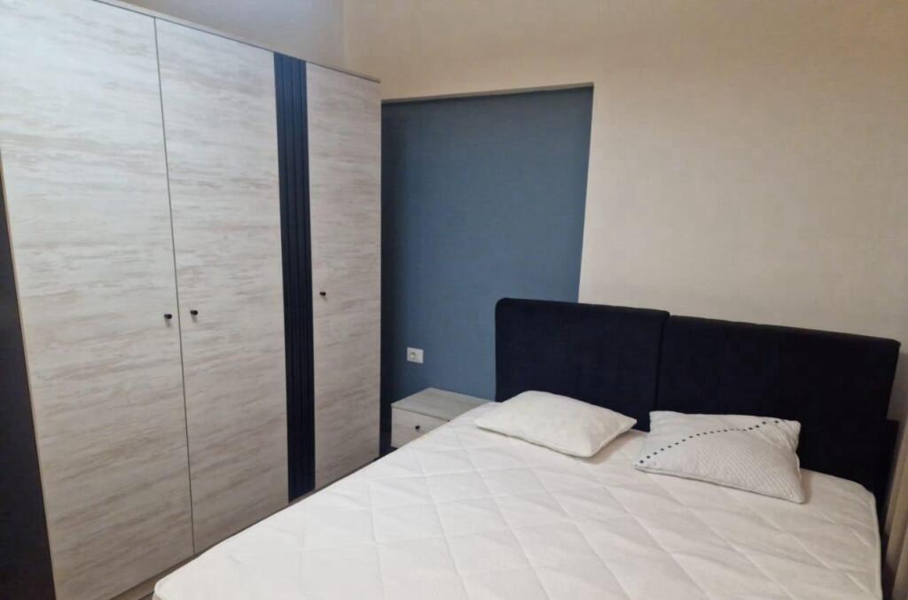 APPARTAMENTO IN AFFITTO 2+1 STAZIONE DEI TRENI 70.000 LEKE