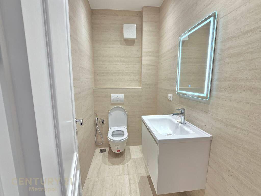 Apartament 2+1+2+ Post Parkimi me Qira në Shallvaret - €1150 Bruto