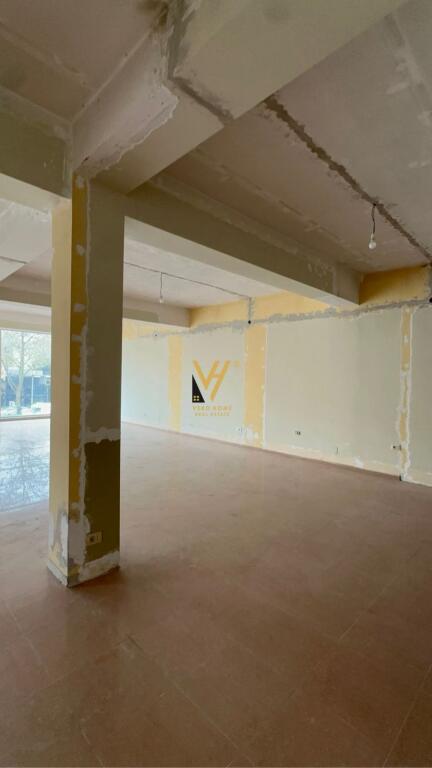 SHOP FOR SALE 180 M2 ON DRITAN HOXHA STREET 36,000,000 LEKE