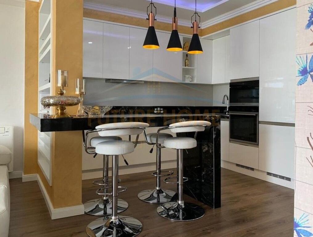 Affitto, Appartamento 2+1+ Posto auto, Lago Secco.