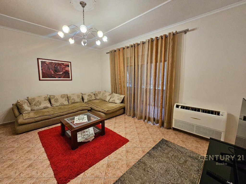 JEPET ME QIRA APARTAMENT 3+1+2 TE SHKOLLA E BALETIT!! 800 € /Muaj Sip. Totale  117m2