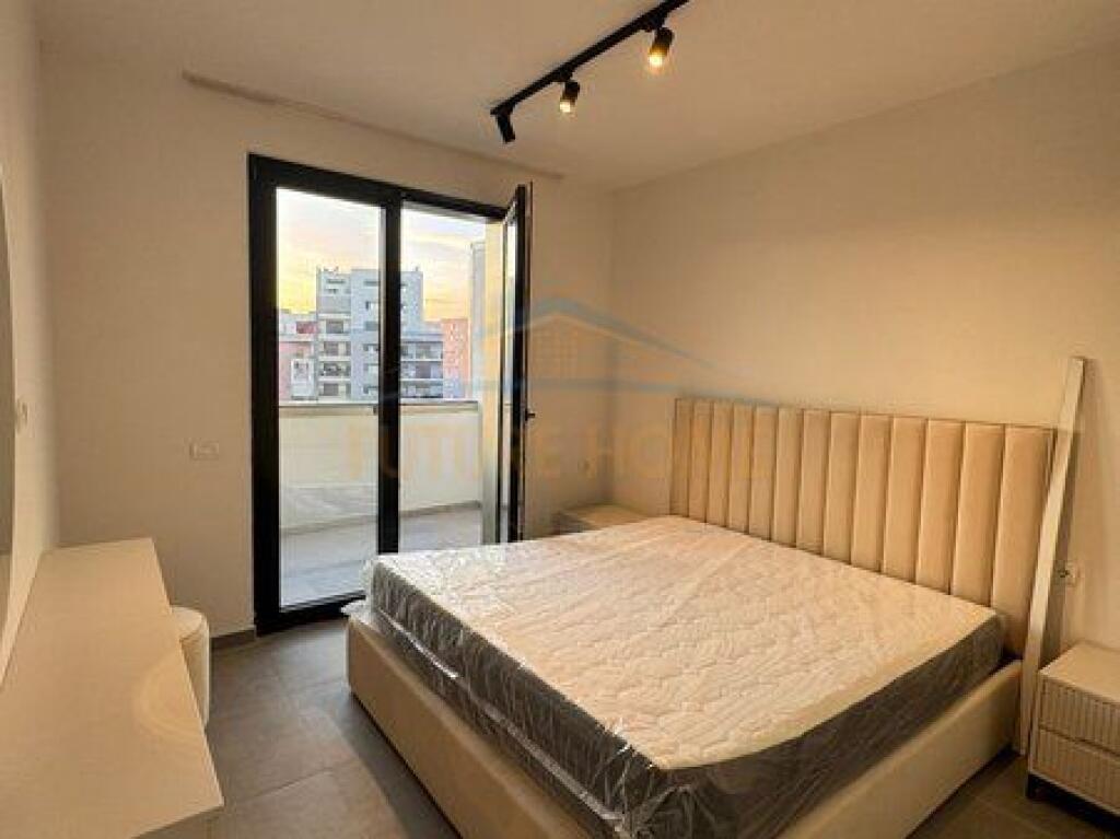 Qera, Apartament 1+1, 21 dhjetori , Tiranë