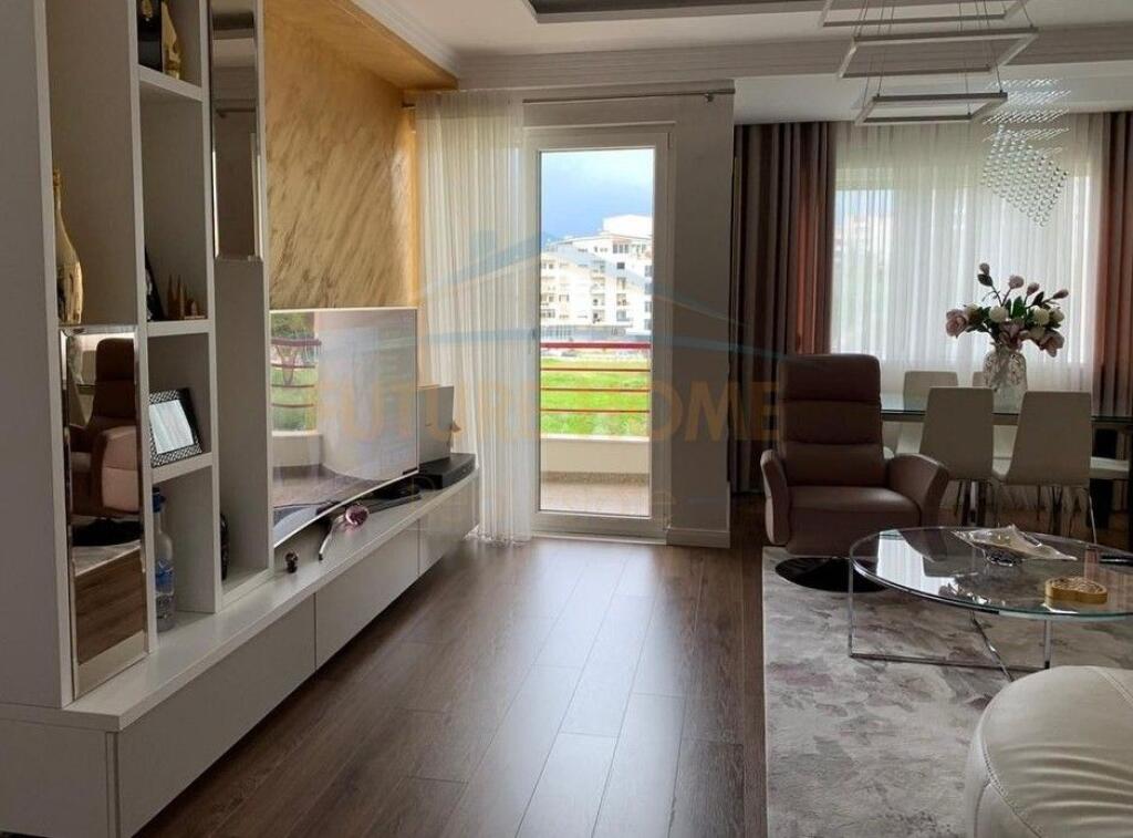 Affitto, Appartamento 2+1+ Posto auto, Lago Secco.