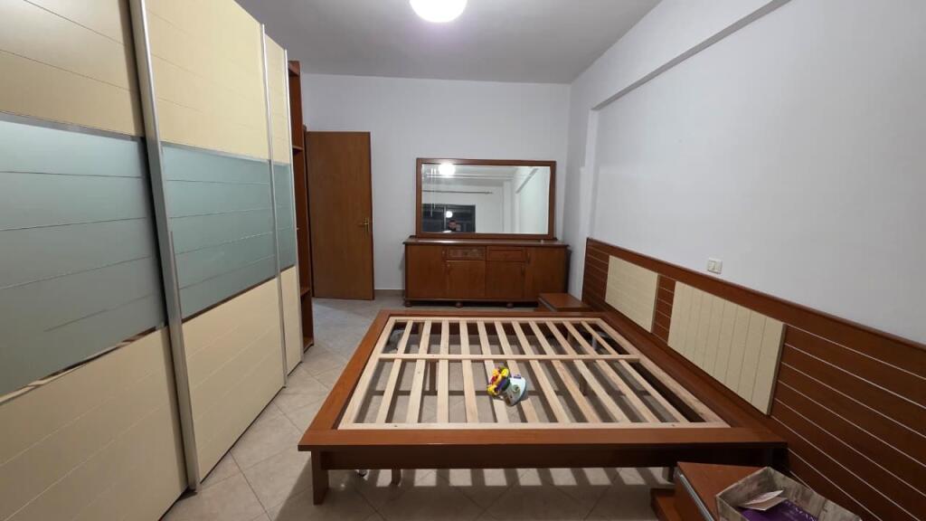 VENDESI APPARTAMENTO 2+1, Via Frang Bardhi