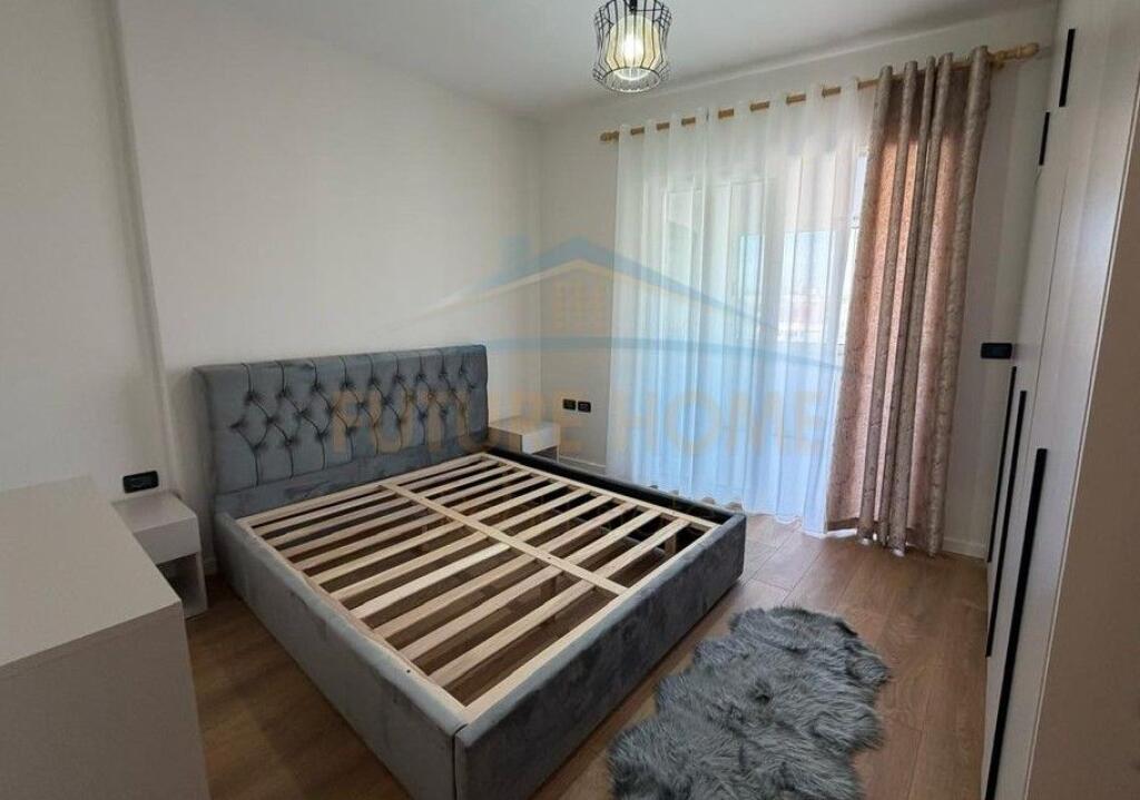 Shitet, Apartament 2+1, Unaza e Re, Tiranë