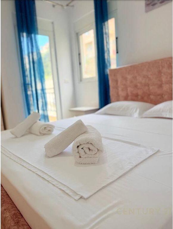 Jepen me qira 7 apartamente në Sarandë