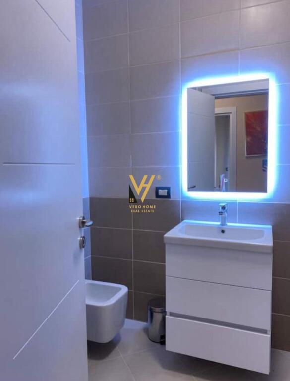 AFFITTASI APPARTAMENTO 1+1 VICINO ALLA STAZIONE DEI TRENI 80.000 LEKE