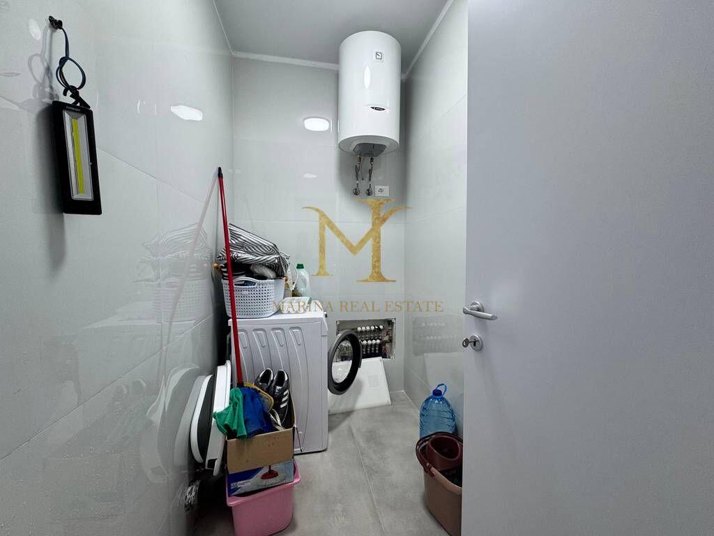 Jepet me qera apartament 2+1+depo ne Plazh Hekurudha, Durres!