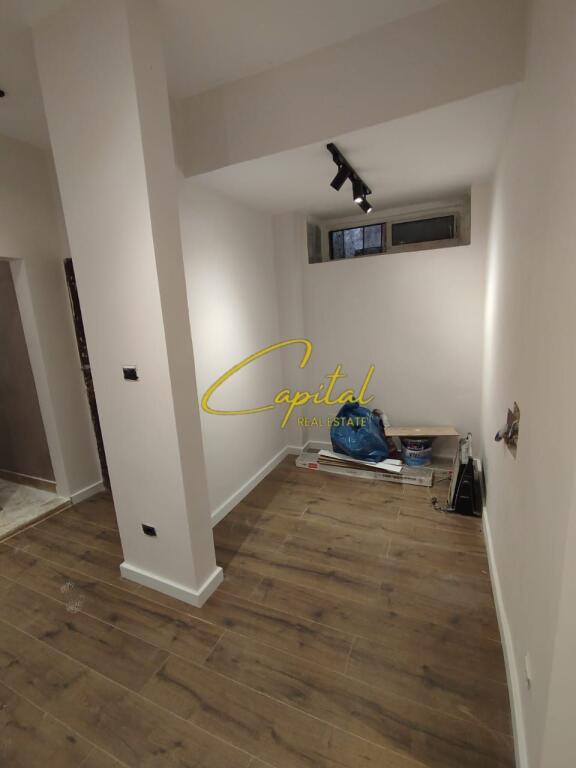 DYQAN ME QERA 30 M2 MYSLYM SHYRI 1.300 EURO