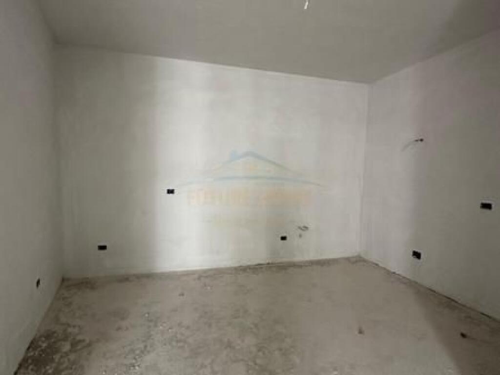 In vendita, Appartamento 1+1, Paskuqan