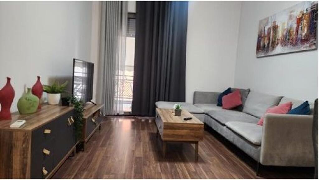 Apartment + parking space, Delijorgji complex