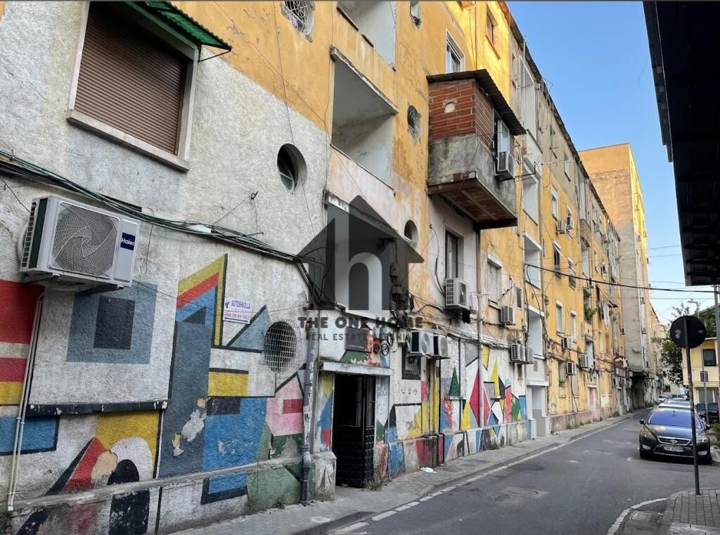 Apartment for sale 1+1 near 21-Dhjetori .