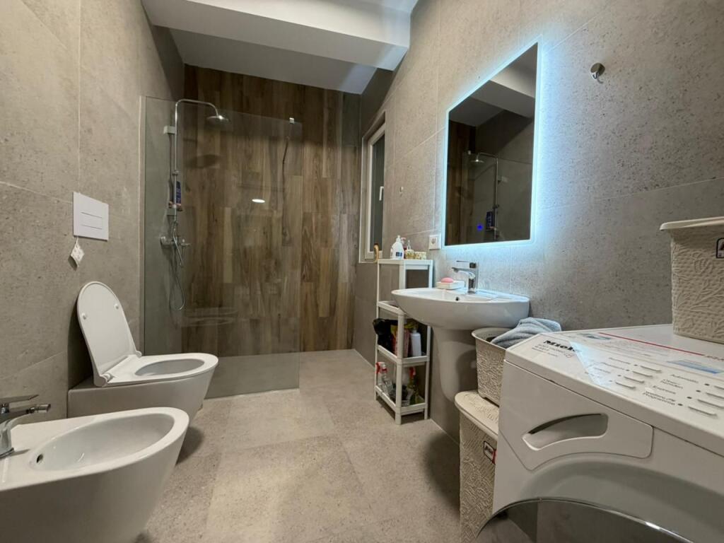 Apartment 2+1 for rent at Green City Rsd in Astir.