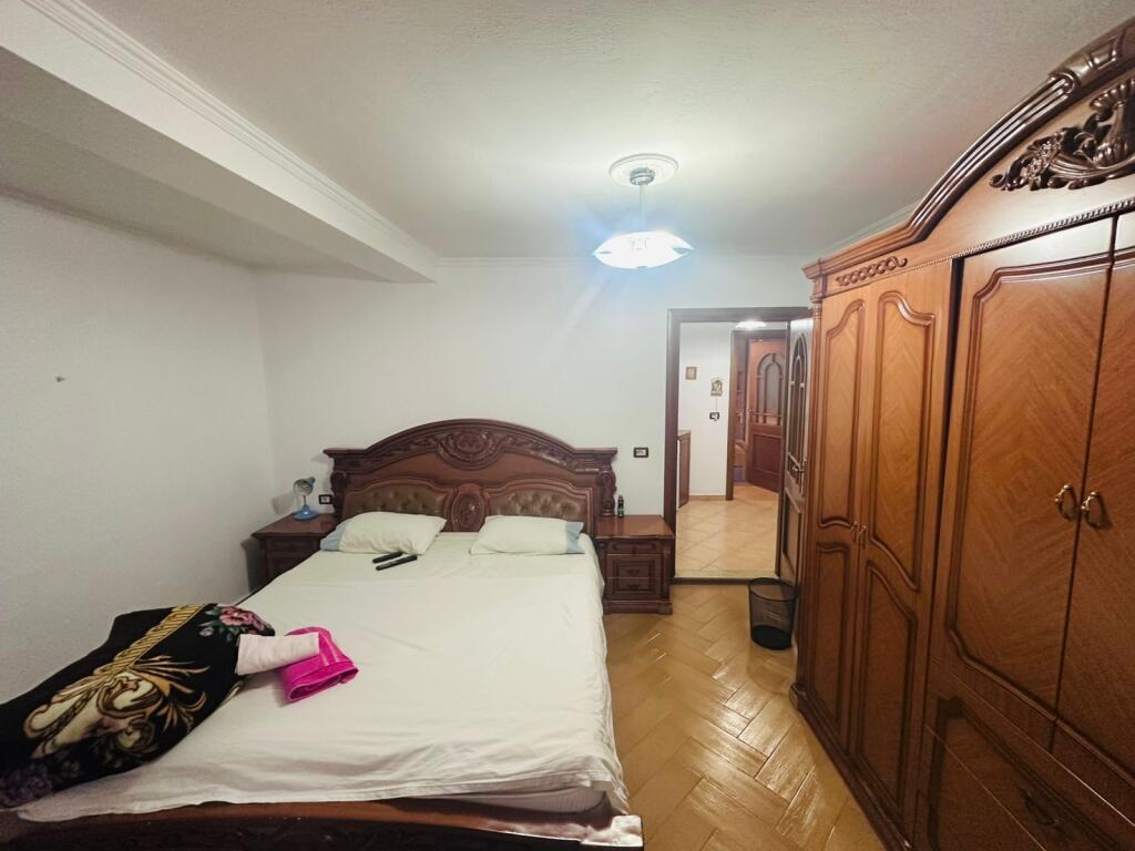 2+1,furnished at the mosaic of tr,21 December,650 thousand leke