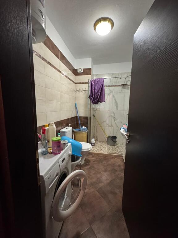 Affittasi appartamento 2+1 Piazza Wilson