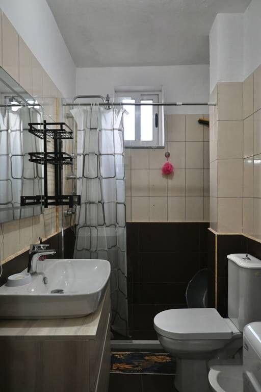 We offer a 2+1 apartment for rent on Dibra Street