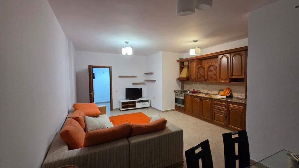 VENDESI APPARTAMENTO 2+1, Via Frang Bardhi