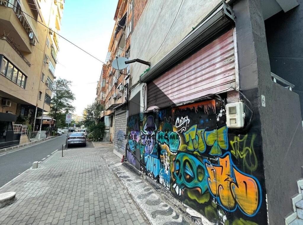 Apartment for sale 1+1 near 21-Dhjetori .