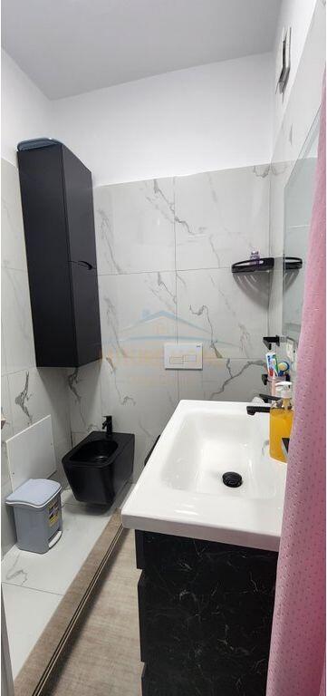 Shitet, Apartament 2+1, Porcelan, Tirane