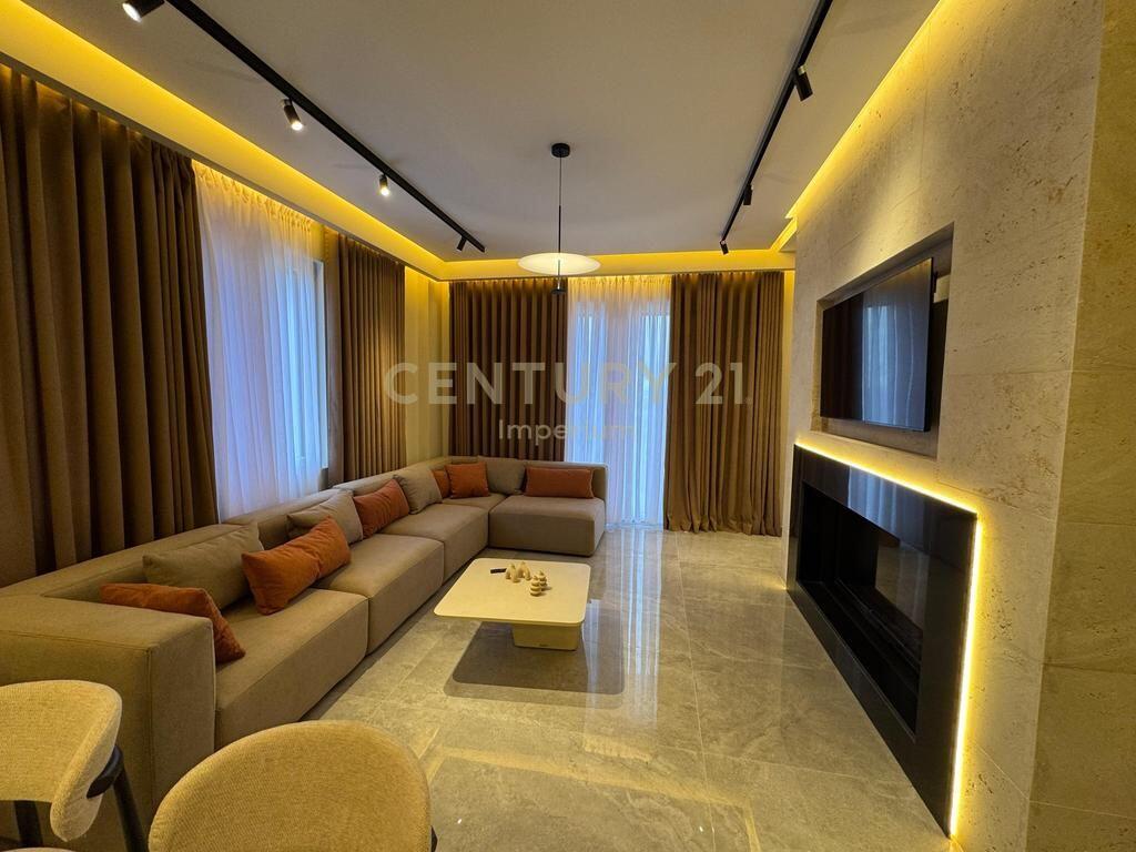 Apartament luksoz 3+1+4+2 Poste parkimi per qira ne Rezidencen Secret Garden